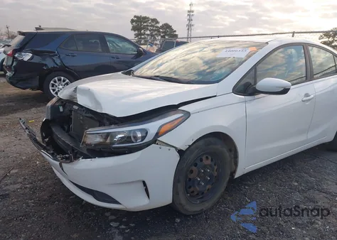 2017 Kia Forte Lx z USA, uszkodzony, nr VIN 3KPFK4A75HE094483